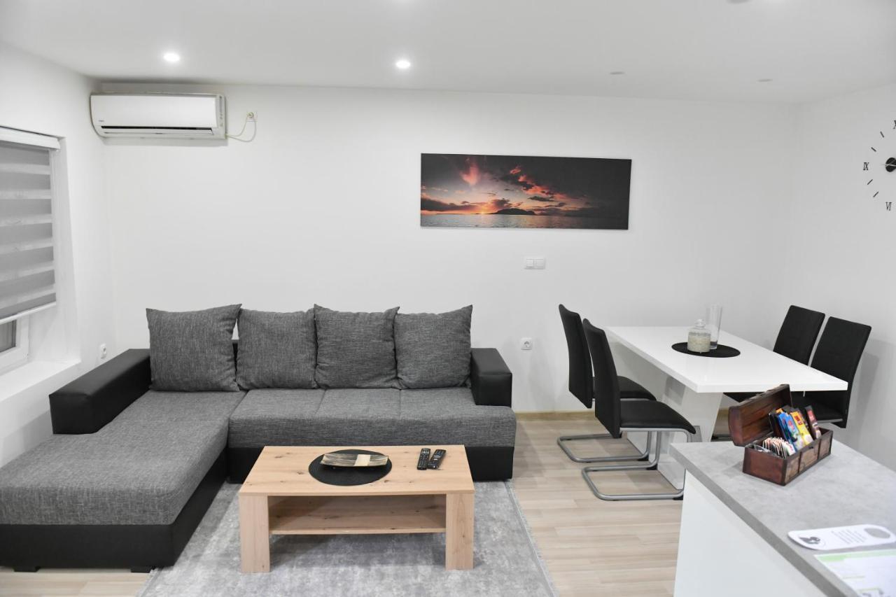Apartman Lucia Ðakovo المظهر الخارجي الصورة